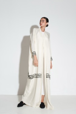 Black & White ll / 013