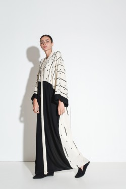 Black & White ll / 016