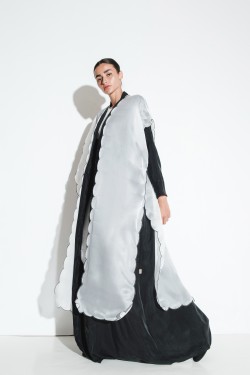 Black & White ll / 021