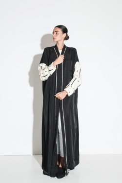 Black & White ll / 025