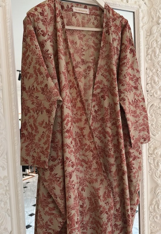 Toile Whisper Abaya